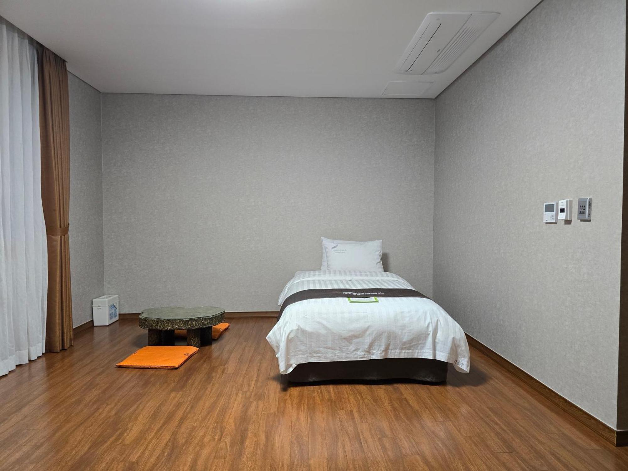 Yeosu Narsha Hotel Exterior photo