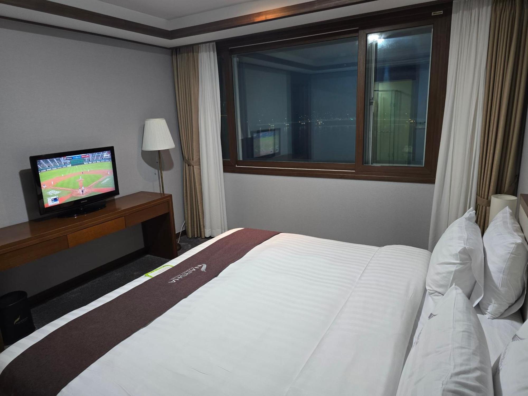 Yeosu Narsha Hotel Exterior photo