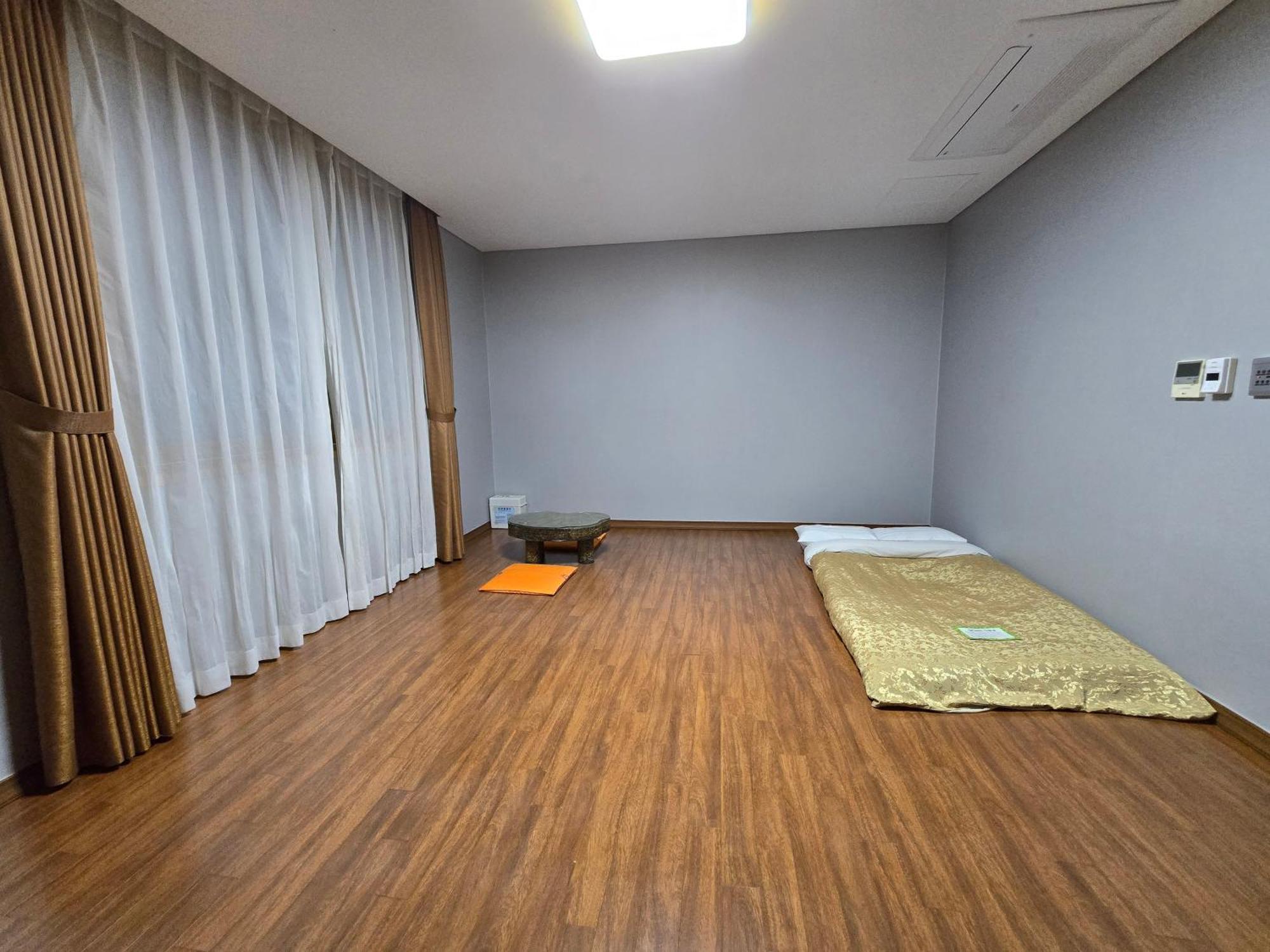 Yeosu Narsha Hotel Exterior photo